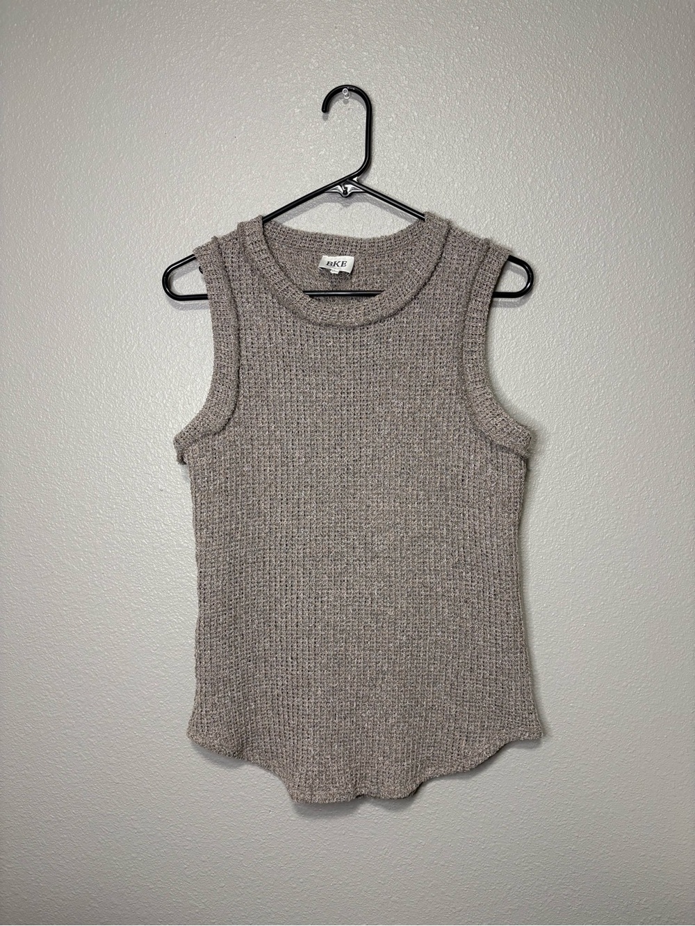 BKE Sleeveless Knit Tank Top Women’s Large Beige Neutral Stretch EUC